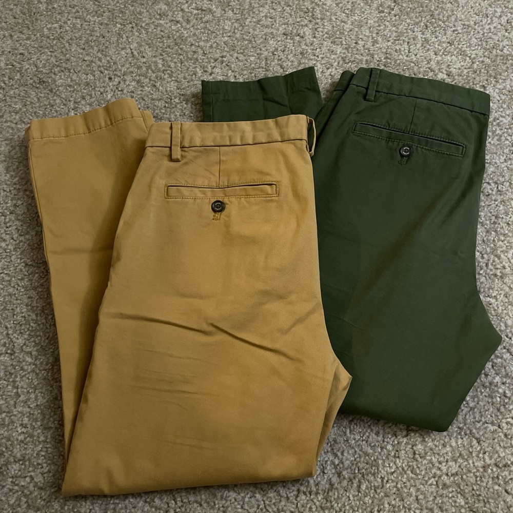 Banana Republic Men's Khaki and Olive Chinos